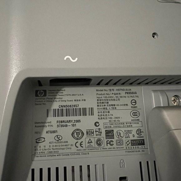 HP vs15 15" LCD Monitor - Picture 3 of 4